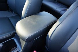 2015款丰田RAV4