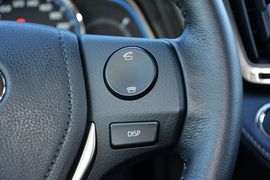 2015款丰田RAV4