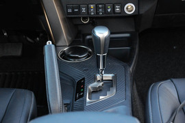 2015款丰田RAV4