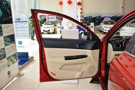 2015款长安逸动1.6L手动尊贵型