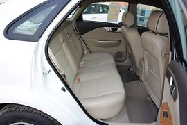 2015款别克凯越1.5L自动型