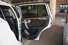 2015款吉利GX7运动版2.0L自动尊贵型