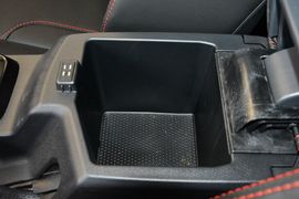 2015款吉利GX7运动版2.0L自动尊贵型