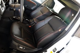 2015款吉利GX7运动版2.0L自动尊贵型