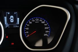 2015款吉利GX7运动版2.0L自动尊贵型