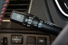 2015款吉利GX7运动版2.0L自动尊贵型