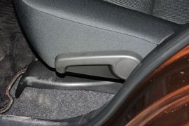 2015款丰田RAV4