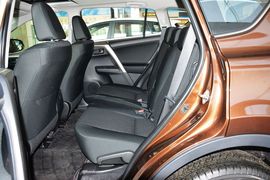 2015款丰田RAV4