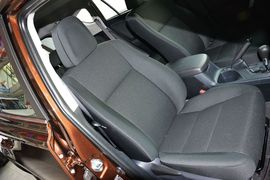 2015款丰田RAV4