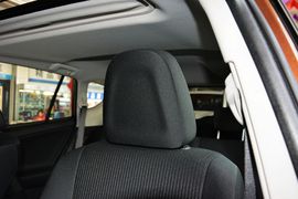 2015款丰田RAV4