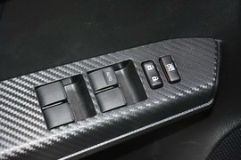 2015款丰田RAV4