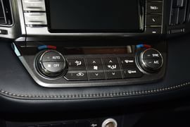 2015款丰田RAV4