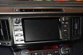 2015款丰田RAV4