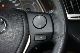 2015款丰田RAV4