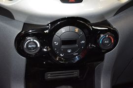 2013款福特翼搏1.5L手动尊贵型