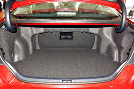 2015款丰田凯美瑞2.0S凌动版