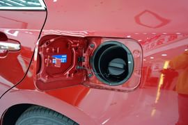 2015款丰田凯美瑞2.0S凌动版