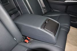 2015款丰田凯美瑞2.0S凌动版