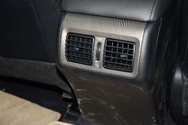 2015款丰田凯美瑞2.0S凌动版