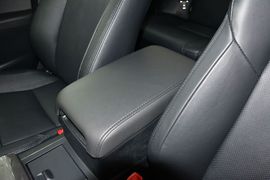 2015款丰田凯美瑞2.0S凌动版