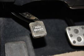 2015款丰田凯美瑞2.0S凌动版