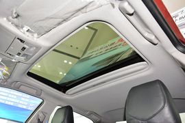 2015款丰田凯美瑞2.0S凌动版