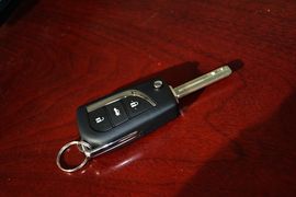 2015款丰田凯美瑞2.0S凌动版