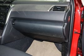 2015款丰田凯美瑞2.0S凌动版