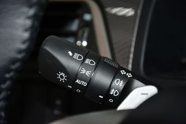 2015款丰田凯美瑞2.0S凌动版