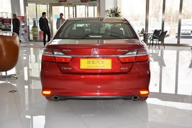 2015款丰田凯美瑞2.0S凌动版