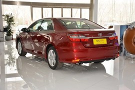 2015款丰田凯美瑞2.0S凌动版