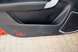 2015款吉利GX7运动版2.0L自动尊贵型