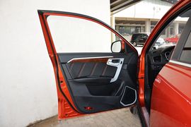 2015款吉利GX7运动版2.0L自动尊贵型