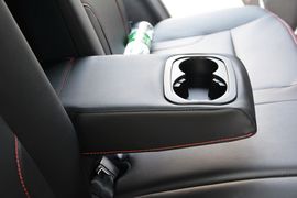 2015款吉利GX7运动版2.0L自动尊贵型