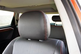 2015款吉利GX7运动版2.0L自动尊贵型