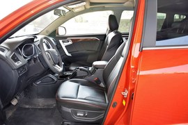 2015款吉利GX7运动版2.0L自动尊贵型
