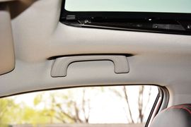 2015款吉利GX7运动版2.0L自动尊贵型