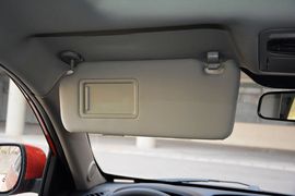 2015款吉利GX7运动版2.0L自动尊贵型
