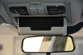 2015款吉利GX7运动版2.0L自动尊贵型