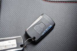 2015款吉利GX7运动版2.0L自动尊贵型