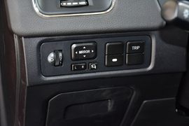 2015款吉利GX7运动版2.0L自动尊贵型