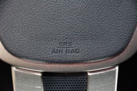 2015款吉利GX7运动版2.0L自动尊贵型