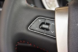 2015款吉利GX7运动版2.0L自动尊贵型