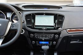 2015款吉利GX7运动版2.0L自动尊贵型