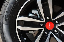 2015款吉利GX7运动版2.0L自动尊贵型