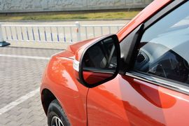 2015款吉利GX7运动版2.0L自动尊贵型