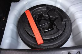 2015款长安逸动电动车尊贵型