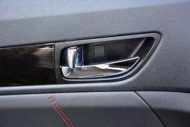 2015款长安逸动电动车尊贵型