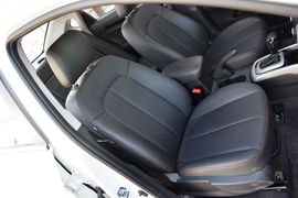 2015款长安逸动电动车尊贵型