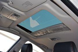 2015款长安逸动电动车尊贵型